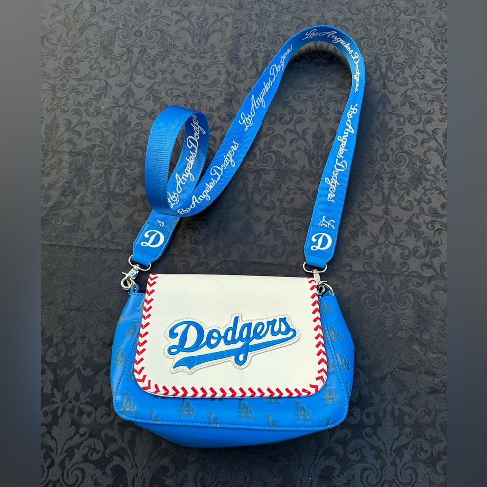 LA Dodgers Loungefly Crossbody bag BR2